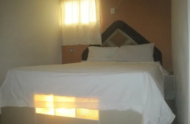 La Playa Hotel Nagua chambre 1 grand lit